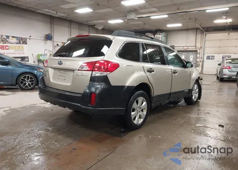 2010 Subaru Outback 2.5I Premium z USA, uszkodzony, nr VIN 4S4BRBCC2A3370460